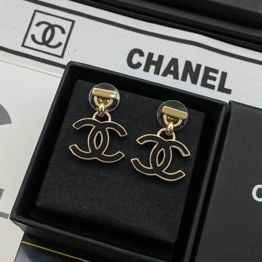 New ChanelChanel new earrings