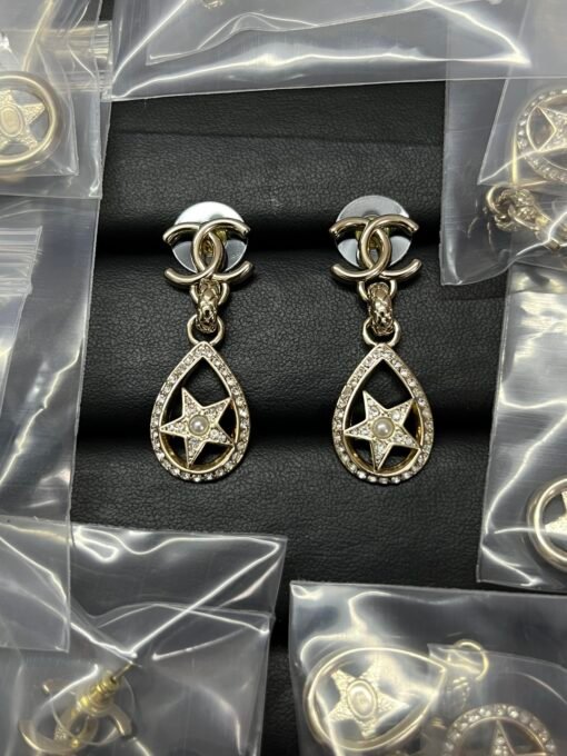 Chanel new water droplet shape five-pointed star double c earrings