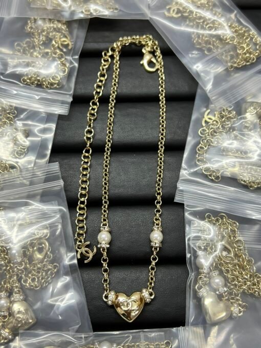 Chanel new love double c metal pearl necklace
