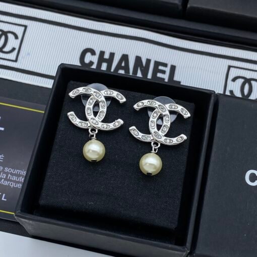 Chanel new earrings - Image 2
