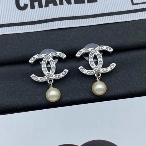 Chanel new earrings - Image 3