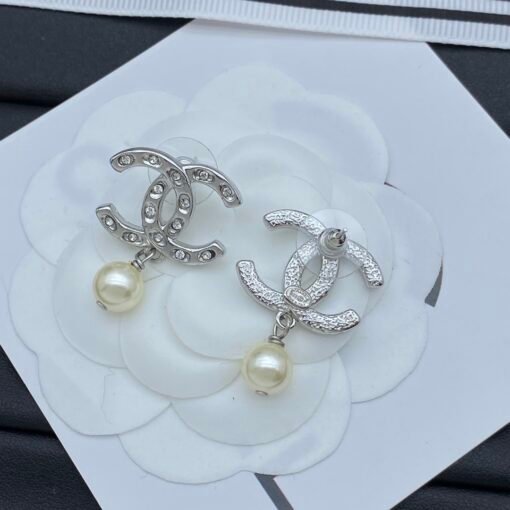 Chanel new earrings - Image 6