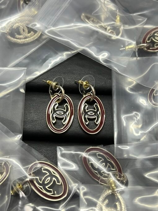 Chanel new oval oil-dropping double c earrings