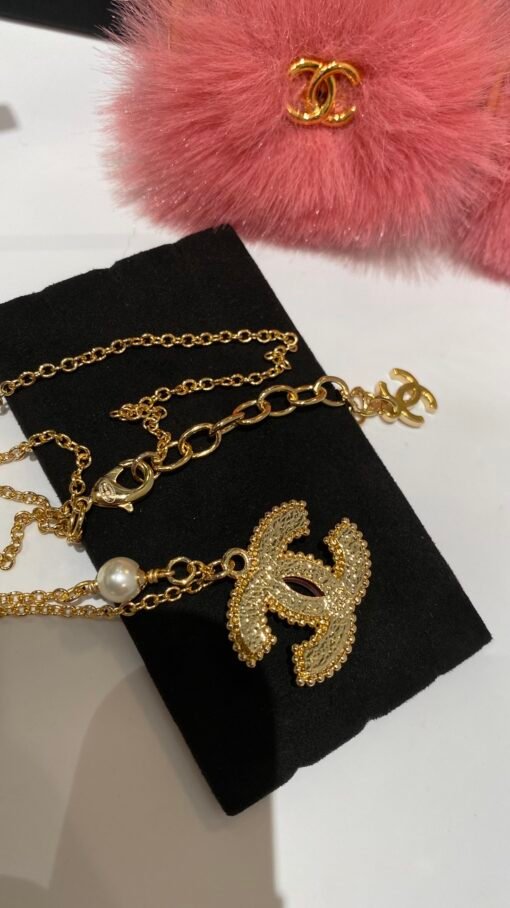 New style sharing】
  Girls' heart pink necklace
Beauty is on the top of the heart
Pink acrylic and gold beads
Reaping a lot of money, Madam is so beautiful! - Image 7
