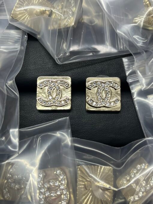 Chanel new square double C rhinestone earrings