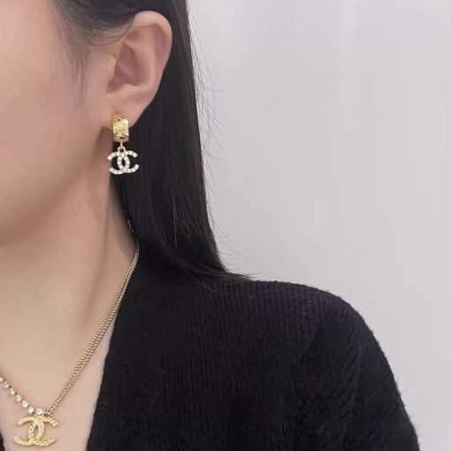 CHANE Chanel 24p new embossed semicircle pendant letter earrings - Image 7
