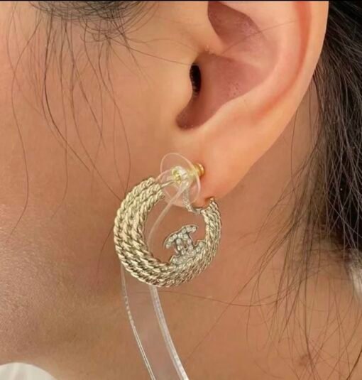 CHANE new 24P Xiangjia Double C Multi-layer Twist Pattern Semi-Circle
 Circle earrings - Image 4