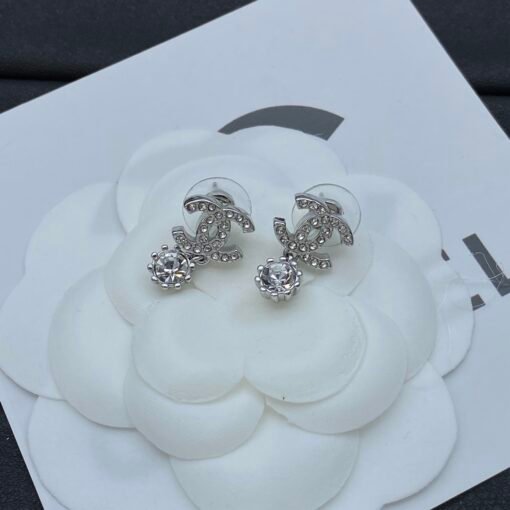 Chanel new earrings - Image 4
