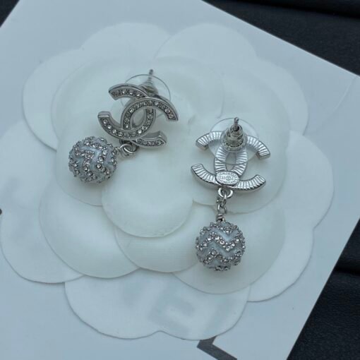 Chanel new earrings - Image 6
