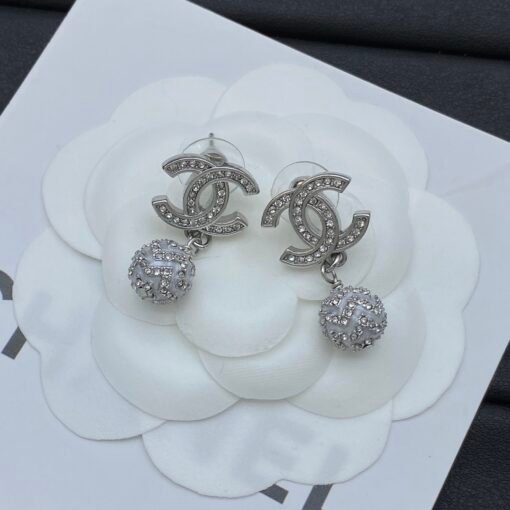 Chanel new earrings - Image 5