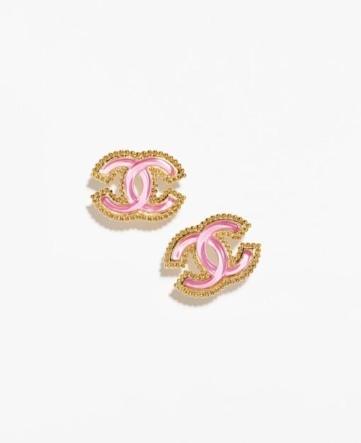 ANE Chanel new 24P pink gold edge resin acrylic earrings
Stud earrings: 62
Earrings: 68