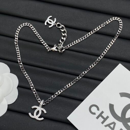 Chanel new necklace - Image 4