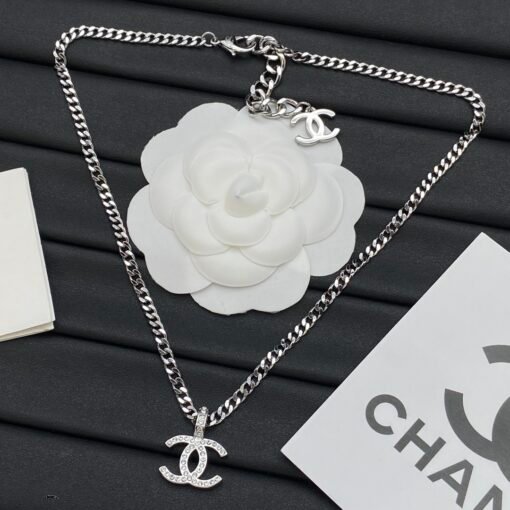 Chanel new necklace - Image 3