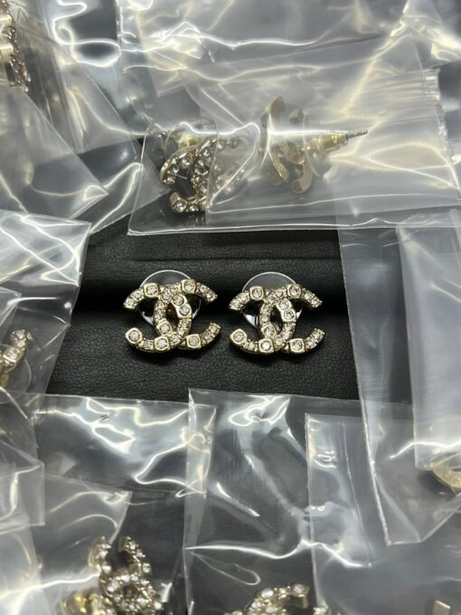 Chanel new small and small rhinestone double c stud earrings