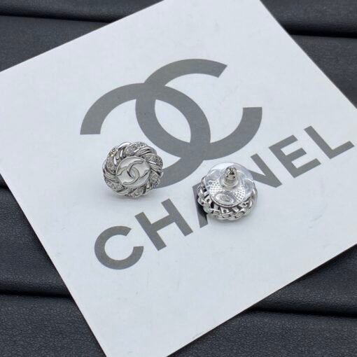 Chanel new earrings - Image 5