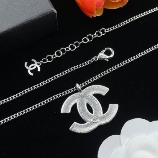 Chanel new necklace - Image 6