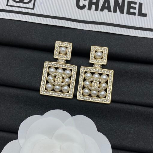 Chanel new earrings - Image 4