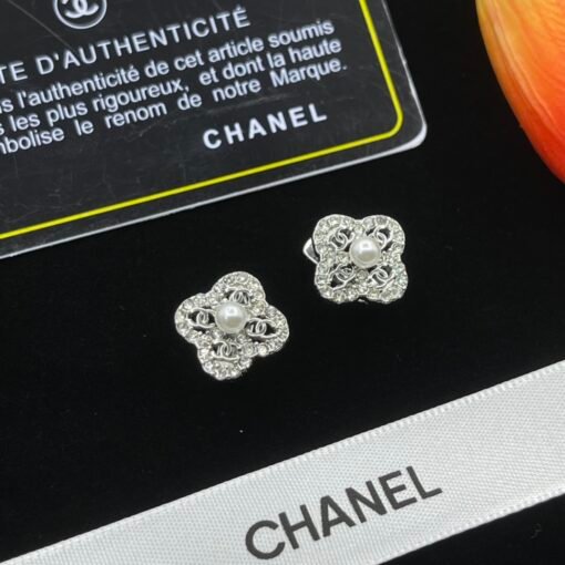 Chanel new earrings - Image 3