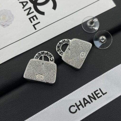 Chanel new earrings - Image 6