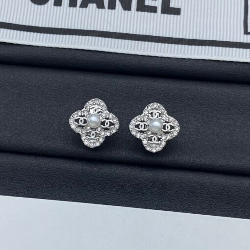 Chanel new earrings - Image 5