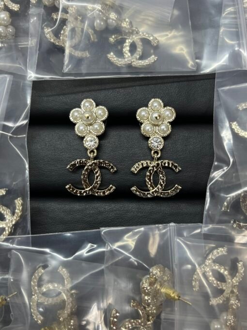 Chanel new flower pearl double c earrings