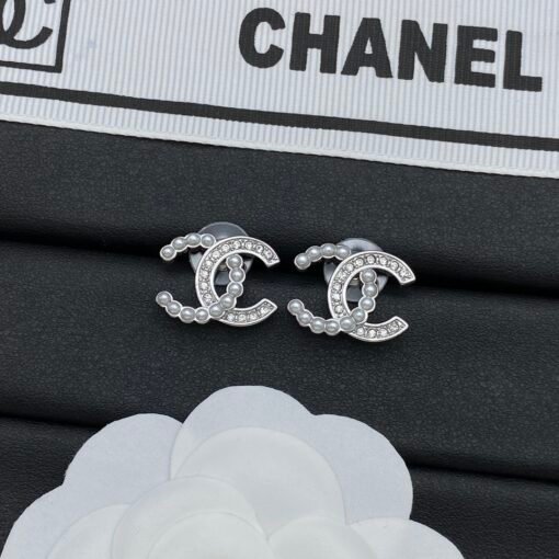 Chanel new earrings - Image 5