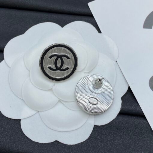Chanel new earrings - Image 6