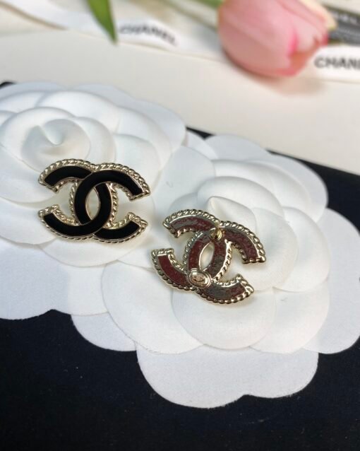 Chanel new style black enamel double C stud earrings - Image 3