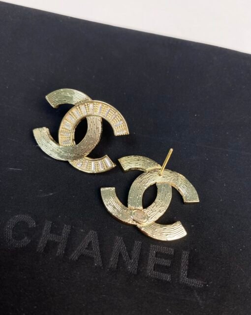 Chanel new style square diamond brass double C stud earrings - Image 7