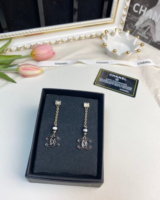 Chanel Black Enamel Double C Long Earrings - Image 5