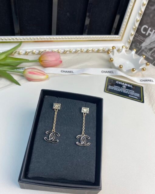 Chanel Black enamel double C long earrings - Image 4
