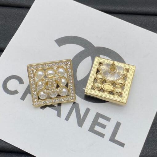 Chanel new earrings - Image 4