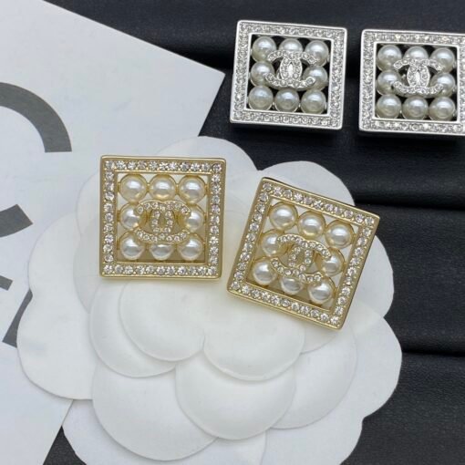 Chanel new earrings - Image 3