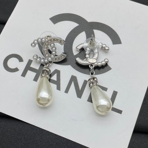 Chanel new earrings - Image 6