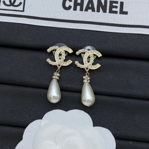 Chanel new earrings - Image 3