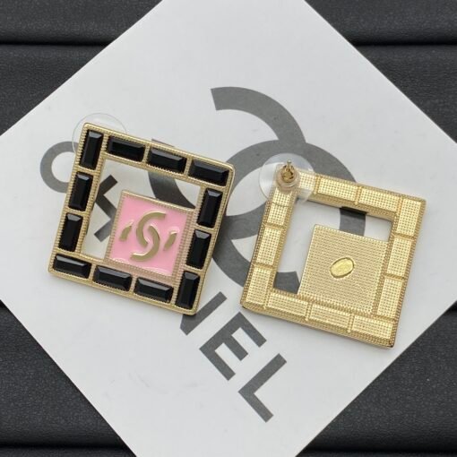 Chanel new earrings - Image 4
