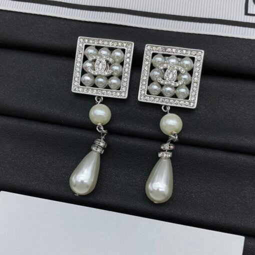 Chanel new earrings - Image 5