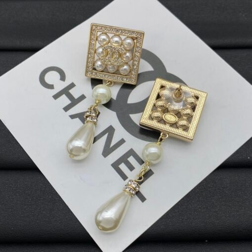 Chanel new earrings - Image 4