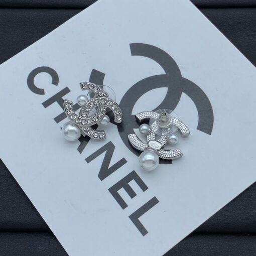 Chanel new earrings - Image 4