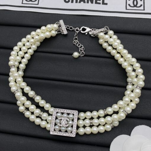 Chanel new necklace - Image 4