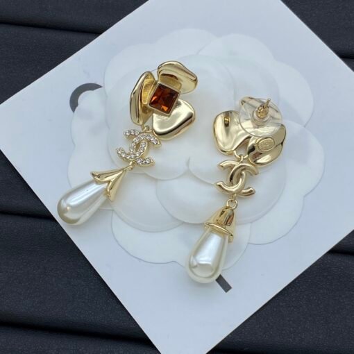 Chanel new earrings - Image 4