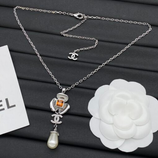 Chanel new necklace - Image 5