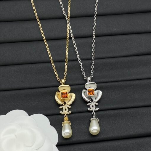 Chanel new necklace - Image 2