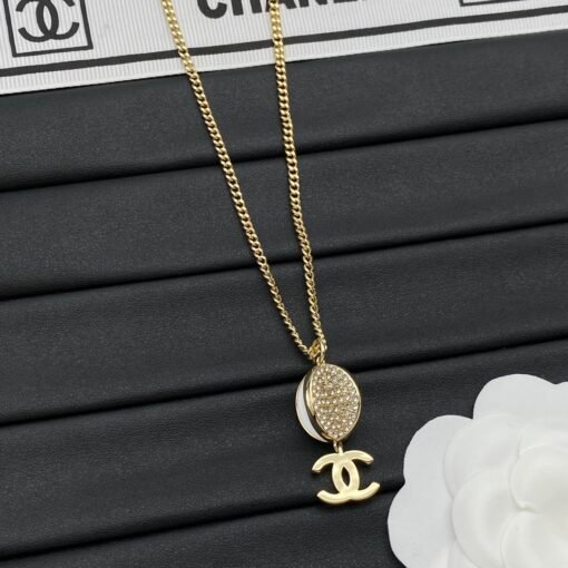 Chanel new necklace - Image 2