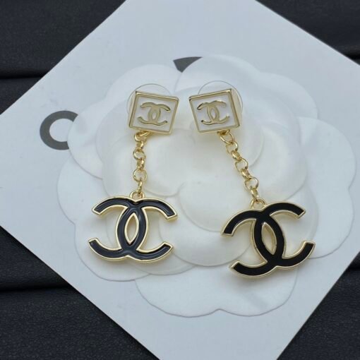 Chanel new earrings - Image 3
