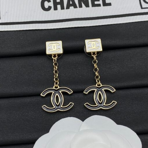 Chanel new earrings - Image 4