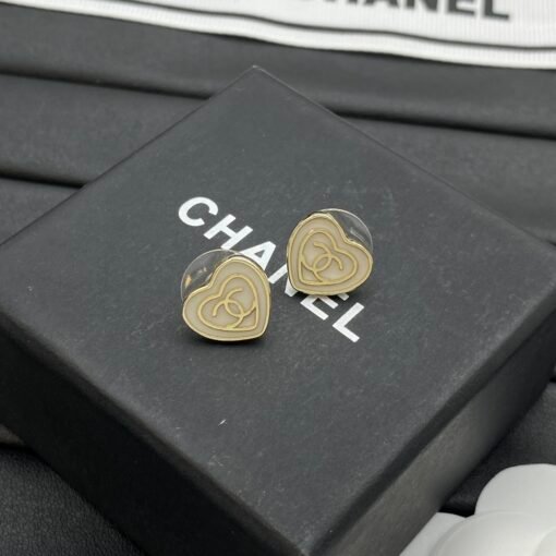 Chanel new earrings - Image 5