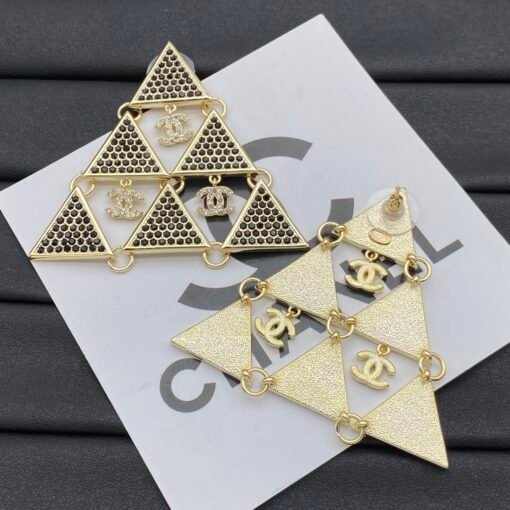 Chanel new earrings - Image 4
