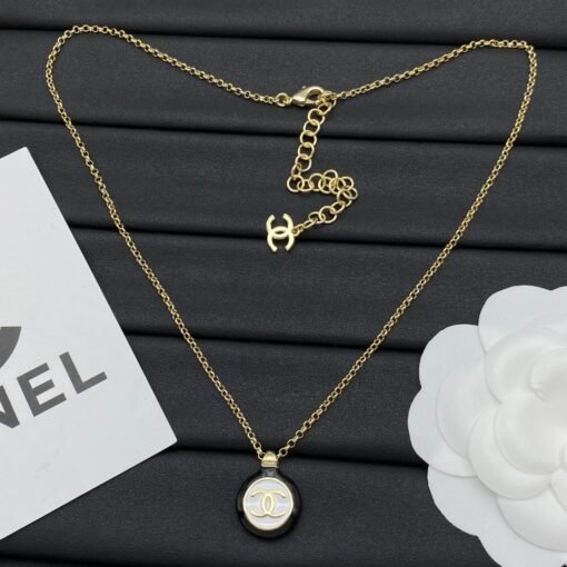 Chanel new necklace - Image 6