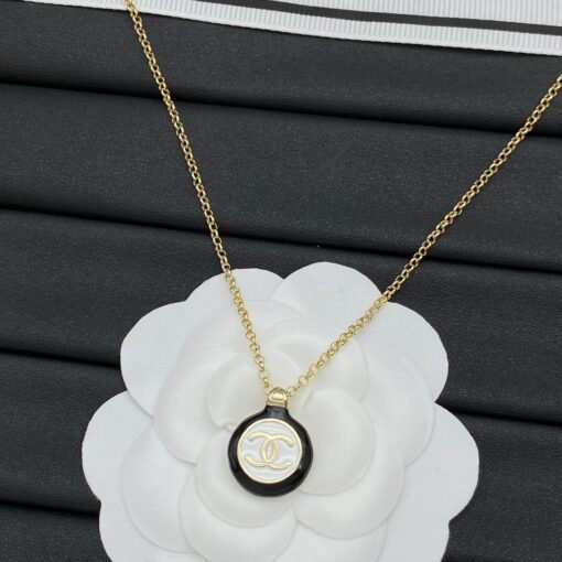 Chanel new necklace - Image 2